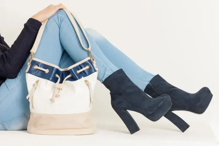 Brunch with Friends: Crossbody Bag & Ankle Boots