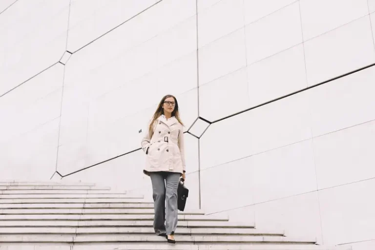 Office Chic: Structured Bag & Loafers