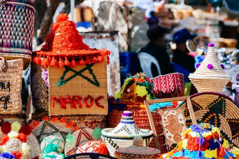 Morocco: Art of Souks and Crafts