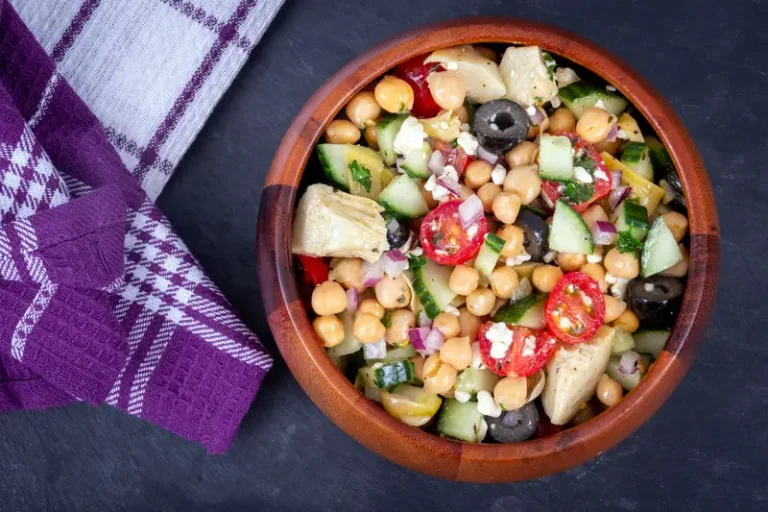 Chickpea Salad with Avocado and Lemon Dressing