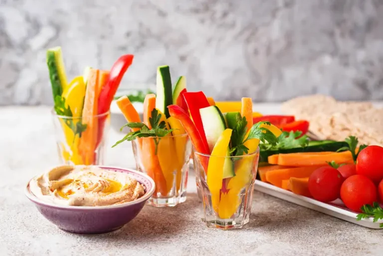 Veggie Sticks with Hummus