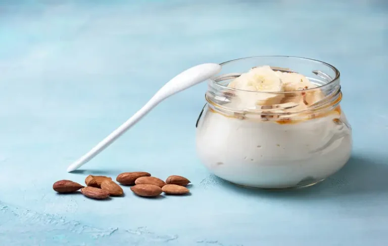 Greek Yogurt with Honey and Almonds