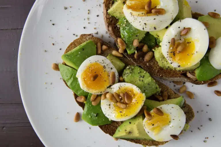 Hard-Boiled Eggs with Avocado
